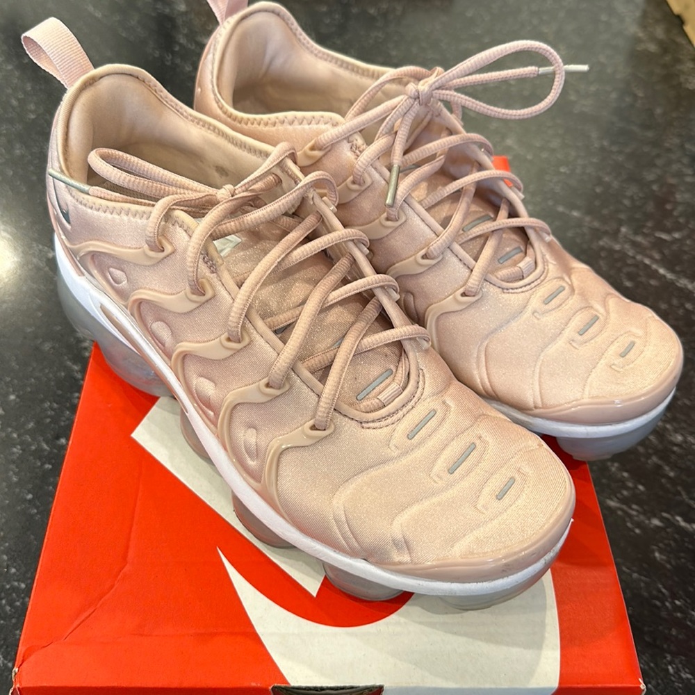 Vapormax Plus